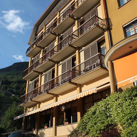 Hotel 2000 Gravedona Buitenkant foto